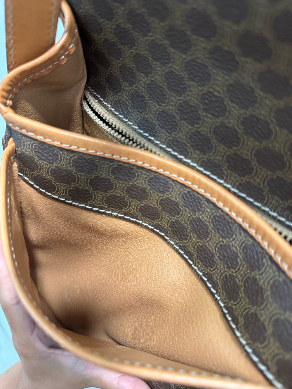 Authentic Vintage CELINE Macadam Canvas Crossbody Bag - Brown (M90) - Picture 9 of 10